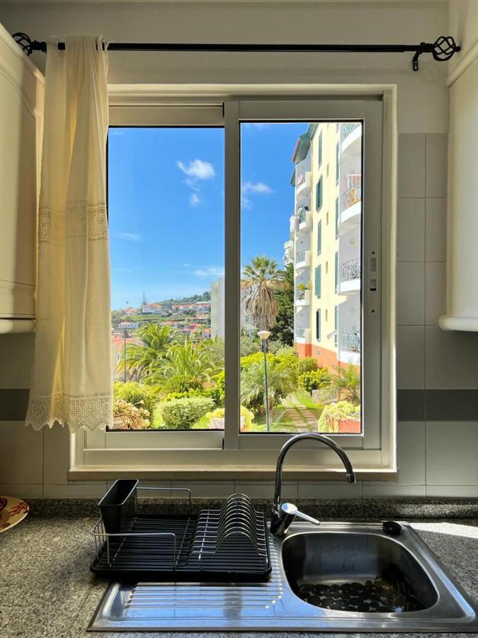 Modern & Spacious Sea View Flat For Lovely Vacation Caniço Exteriör bild